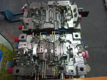 Пластиковая прессформа впрыски с материалом ТПУ+ПА66, части используемые в автомобиле фиельд.